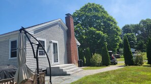 Property grounds - Iris Cottage-Walk to Short Sands (York)