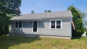 Exterior - Iris Cottage-Walk to Short Sands (York)