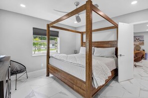 Room - Marina Row 4 Beach, Shops (Delray Beach)