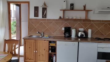 Kühlschrank, Ofen, Herdplatte, Geschirrspüler