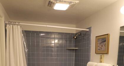 Jackson Luxe: Teton Views & Downtown Vibes 2 Bedroom Townhouse