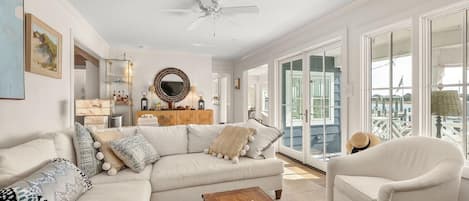 Maison, 4 chambres | Aire de séjour