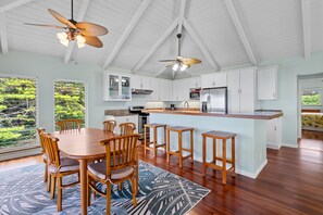 House, 4 Bedrooms | Dining - Hale Mahi'ai 4 Bedroom Home (Kailua-Kona)
