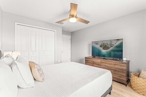 Stadtwohnung, Mehrere Betten, Poolzugang, Poolblick (Bright Luxe At Championsgate)