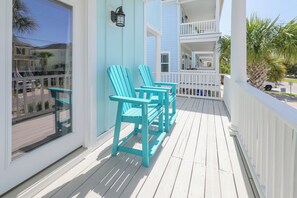 Property grounds - 4 BR Beach House with a Private Pool! Beach Life (Surfside Beach)