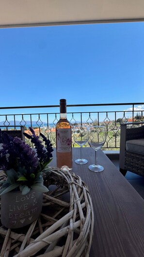 Property grounds - Calma House – Luxury by the Sea | Chalkoutsi Oropos (chalkoutsi oropou)