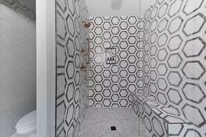 Shower, hair dryer, shampoo - Luxury Home • Sleeps 12+ • Near Broadway • 9 Beds! (Nashville)