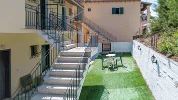 Enceinte de lâhĂ©bergement