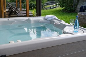室外 SPA 浴池