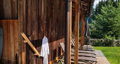 Exclusive chalet with sauna, huge garden + whirlpool
