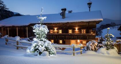 Exklusives Chalet mit Sauna, riesigem Garten + Whirlpool