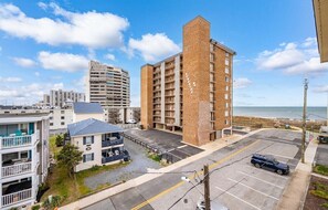Exterior - Updated 2 BR 2 BA Unit - 1/2 Block from the Beach (Ocean City)
