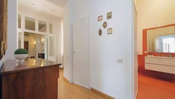 Apartment (4 Bedrooms) | Interior