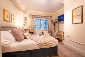 WiFi, bed sheets - Cransley Room 9 - Close to the Beach & Town Centre (Bournemouth)