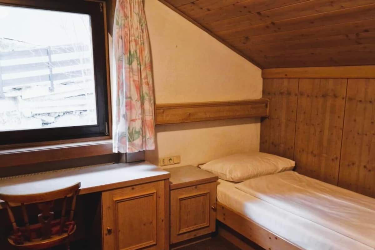 Chambre Simple, 1 lit une place