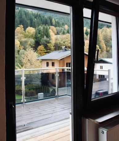 Room. Pension Auwirt Saalbach