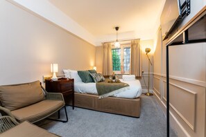 WiFi, bed sheets - Cransley Room 8 - Close to the Beach & Town Centre (Bournemouth)
