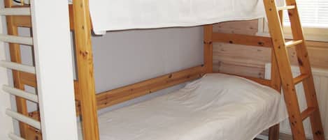 Family Apartment, 4 Bedrooms, Lake View