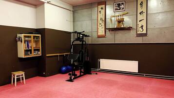 Departamento familiar, 4 habitaciones, se aceptan mascotas | Sala de fitness