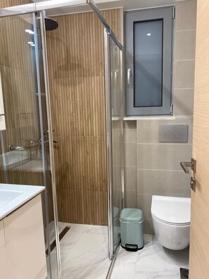 Classic Triple Room, City View | Bathroom | Free toiletries, slippers, towels, toilet paper - Cottage Boutique Apartments  (Athens)