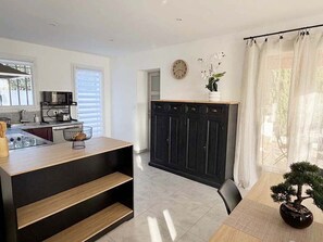 Private kitchen - House Luberon Near Lourmarin (Lauris)