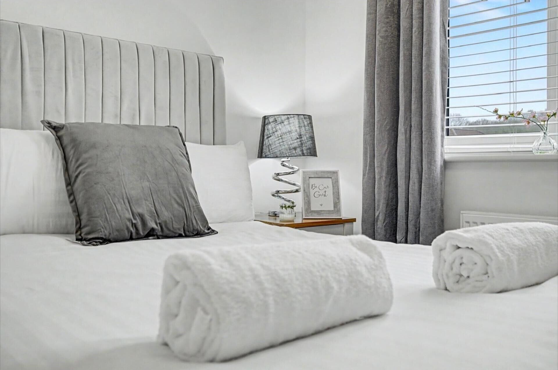4 bedrooms, iron/ironing board, free WiFi, bed sheets