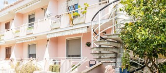 A charming 70 square meters apartment, perfect for six people, located on the first floor of a renovated terraced building (no elevator).The property is located in Olmedo, a small town in northwestern Sardinia, nestled inland between Alghero and Sassari.