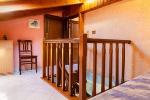 Interior - A charming 70 square meters apartment, perfect for six people, located on the first floor of a renovated terraced building (no elevator).The property is located in Olmedo, a small town in northwestern Sardinia, nestled inland between Alghero and Sassari. (Olmedo)