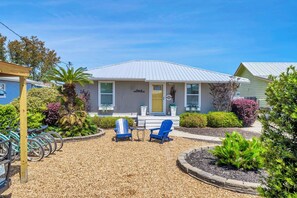 Exterior - 🏖️Pet Friendly | Bikes | Golf Cart | 1 Almost Heaven🏖️ (Panama City Beach)
