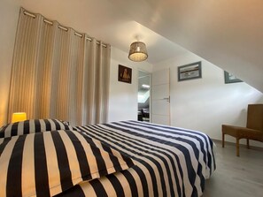 1 bedroom, iron/ironing board, travel cot, bed sheets - New 2-person apartment near the sea (CLOHARS CARNOET)