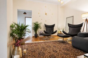 Interior - D-Suites – Executive Sea View City Centre Apartment (Thessaloniki)