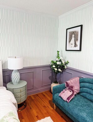 Interior - The Joyful Escape (Crewe)