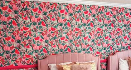The Joyful Escape | Playful 70s-Modern Retreat