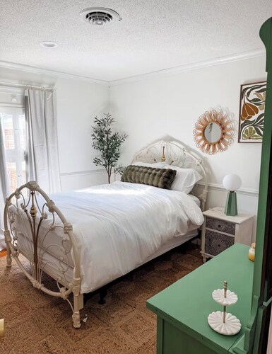 The Joyful Escape | Playful 70s-Modern Retreat