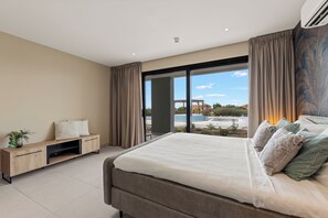 3 bedrooms, in-room safe, iron/ironing board, travel cot - Cape Marie Luxury Apartments 231 B at Coral Estate (Willemstad)