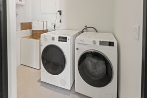 Interior - Cape Marie Luxury Apartments 231 B at Coral Estate (Willemstad)