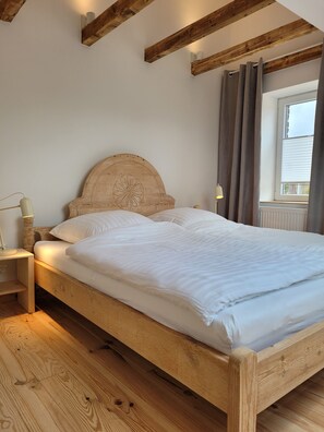 Room - Vrbo Property (Nettetal)