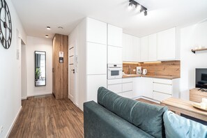 Apartment | Private kitchenette - RentPlanet - Apartament Kalwaryjska (Kraków)