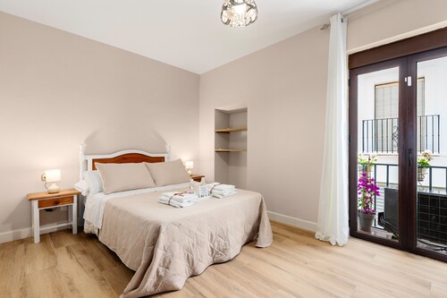 Casa Eloah: Historic Home Next to the Alcazaba of Antequera