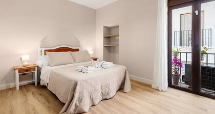 Casa Eloah: Historic Home Next to the Alcazaba of Antequera