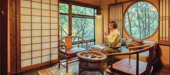 Ishiyama Rikyu Gosoku no Kutsu