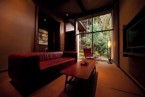 Living area - Yufuin Onsen Sanso Murata (Yufu)