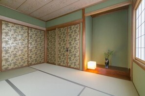 Interior - Villa Yawaragi (Fujikawaguchiko)