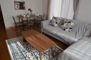 บริเวณนั่งเล่น