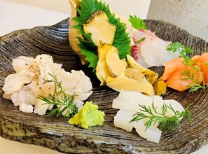 อาหารและเครื่องดื่ม