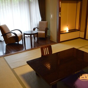 Dining - Yunoyama Onsen Kotobukitei (Komono)