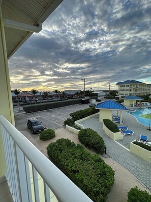 Property grounds - Oceanfront Paradise – 2BR Oceanfront Condo | Pools, Beach & Amenities (East End.)