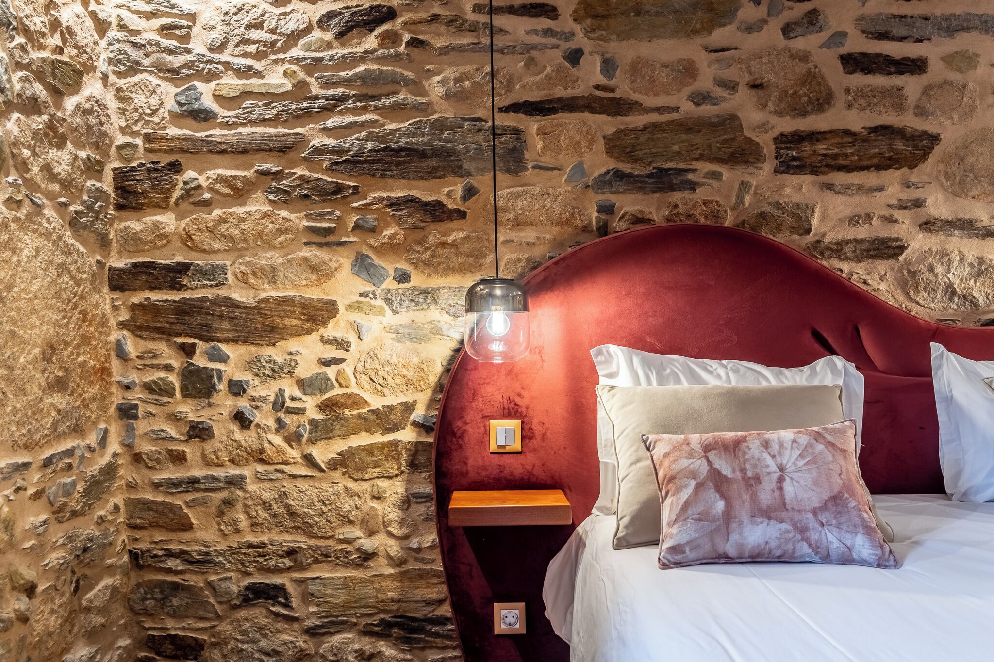 1 bedroom, desk, free WiFi, bed sheets
