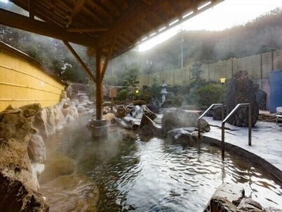 Wake Ugaidani Hot Spring