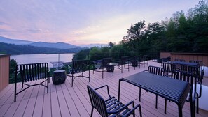 تناو ل الطعام بالخارج